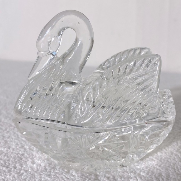 Vintage Clear Glass Swan Trinket Dish - Picture 6 of 11